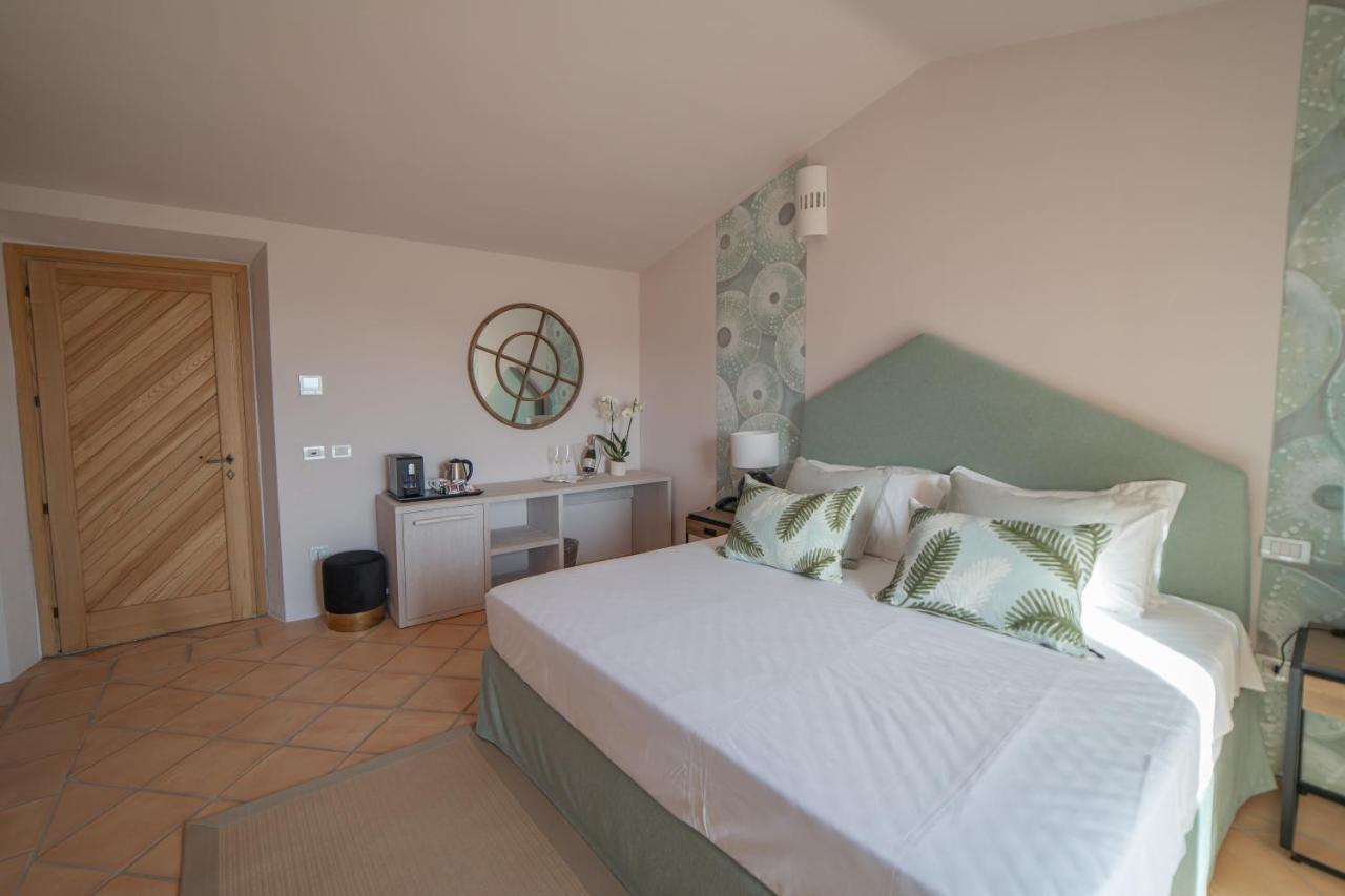 ארזח'ינה Hotel Borgo Smeraldo מראה חיצוני תמונה