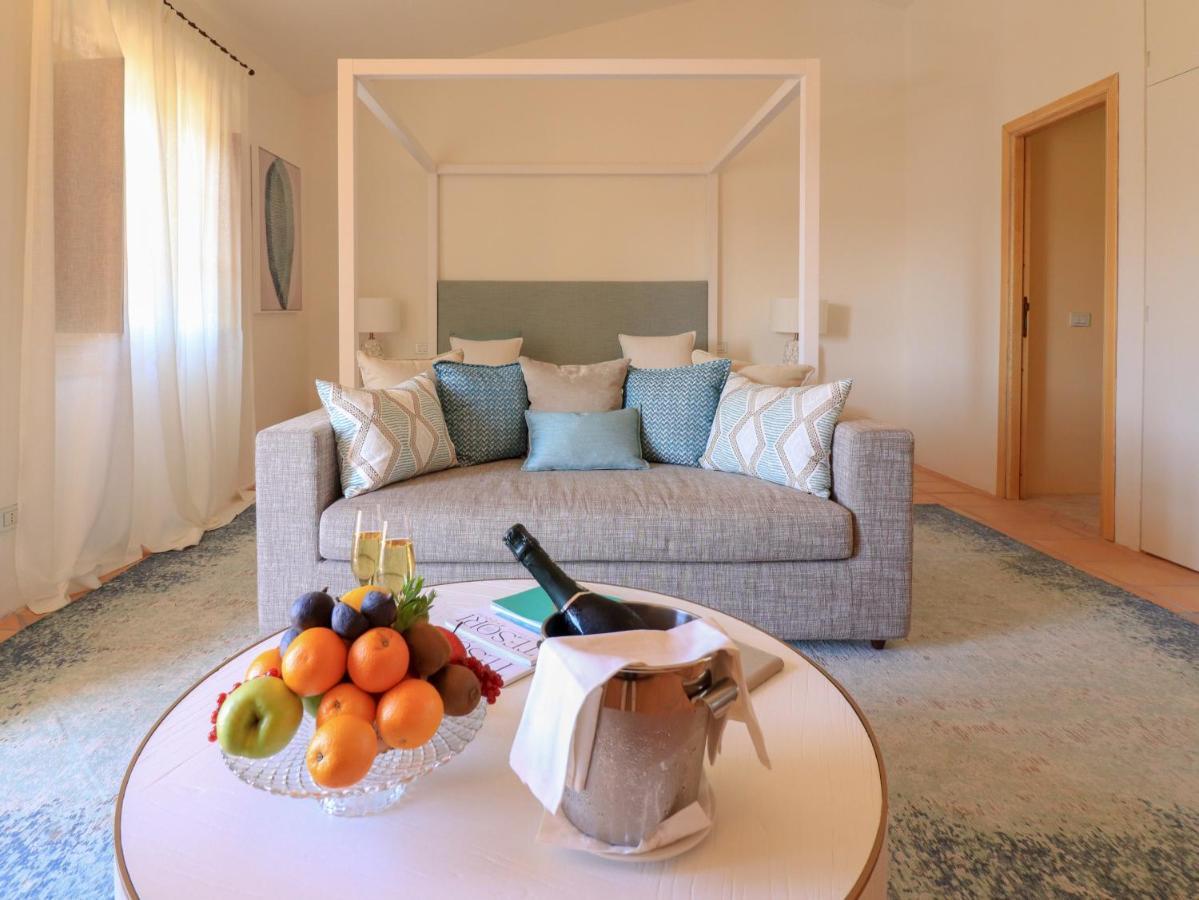 ארזח'ינה Hotel Borgo Smeraldo מראה חיצוני תמונה