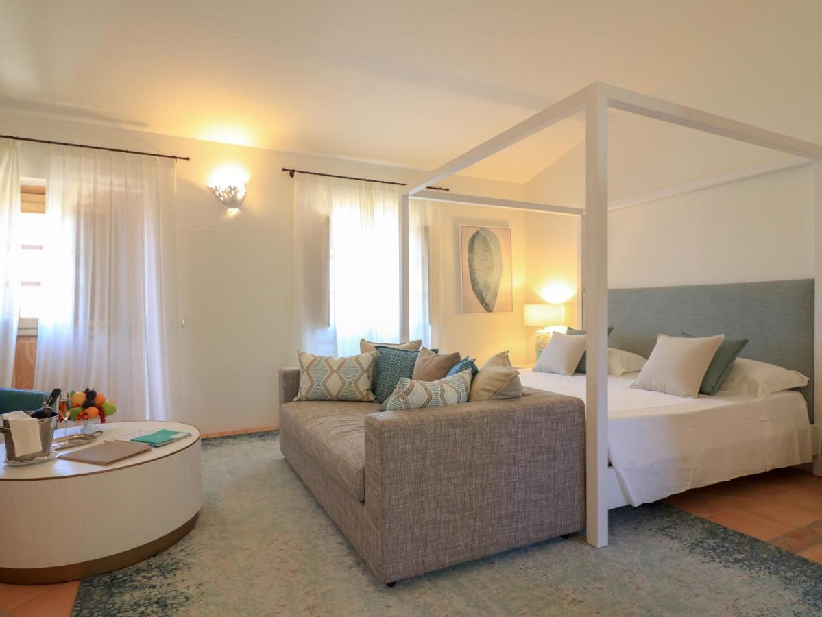 ארזח'ינה Hotel Borgo Smeraldo מראה חיצוני תמונה