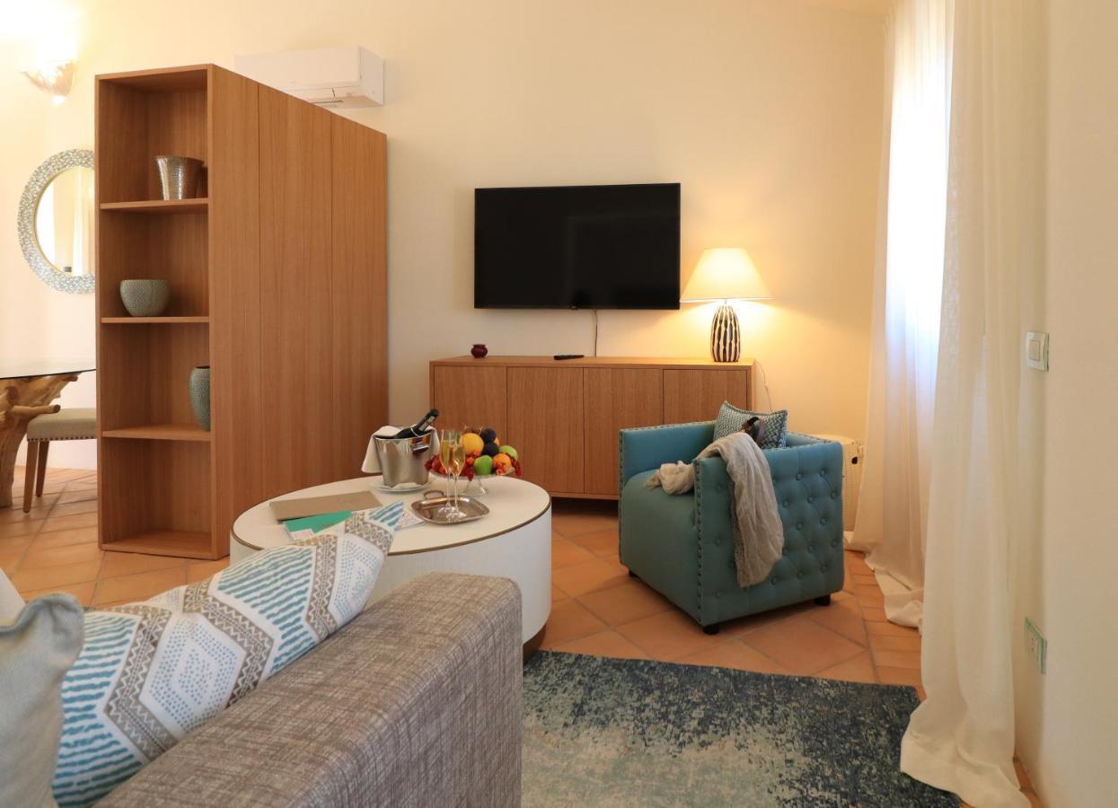 ארזח'ינה Hotel Borgo Smeraldo מראה חיצוני תמונה