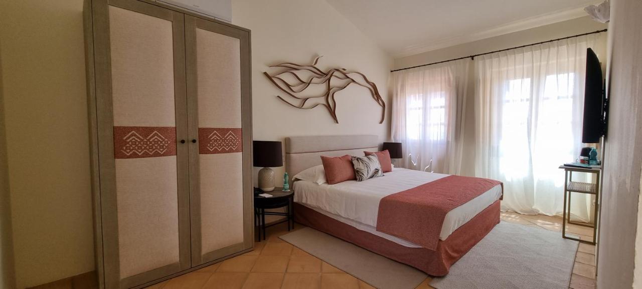 ארזח'ינה Hotel Borgo Smeraldo מראה חיצוני תמונה